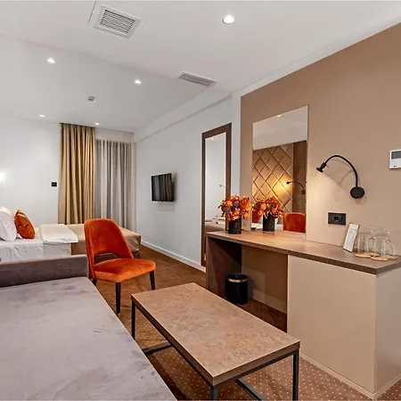 Ub Aqua Park 酒店 4*