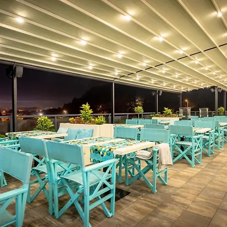 酒店 Ub Aqua Park 4*