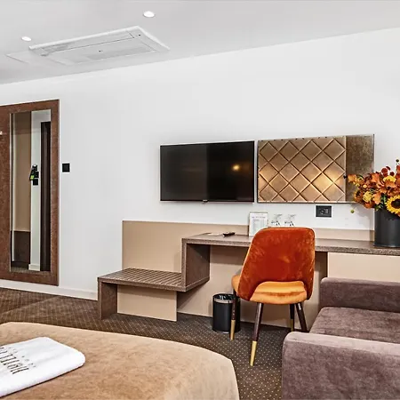 Ub Aqua Park Hotel Ub
