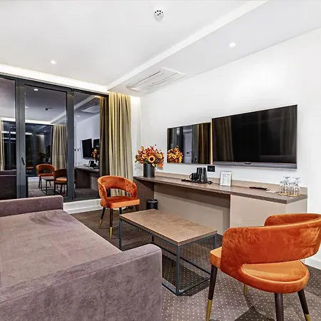 Ub Aqua Park 酒店 4*